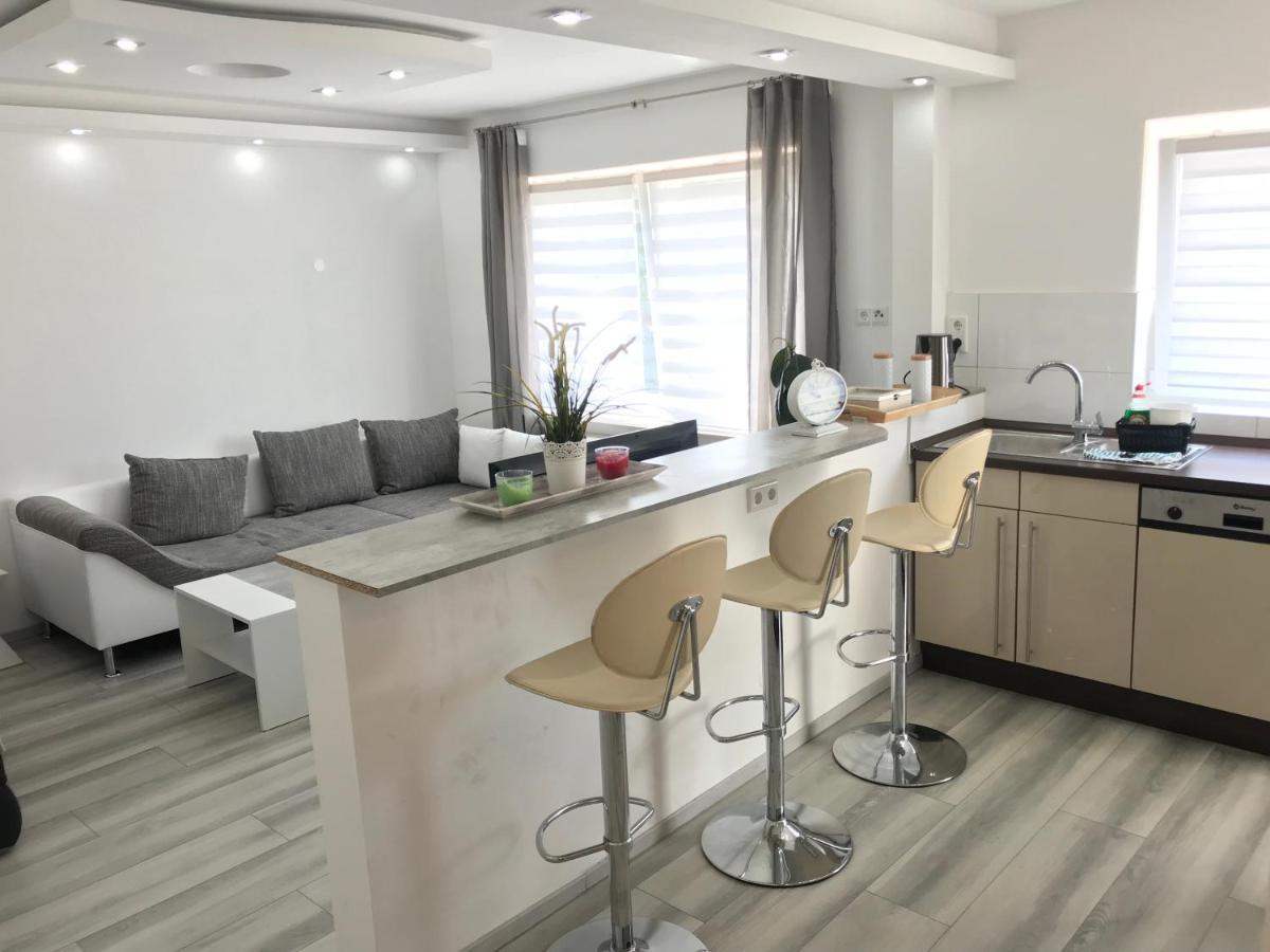 Aparts House - Balkon-Wifi-Kitchen Essen Exterior photo
