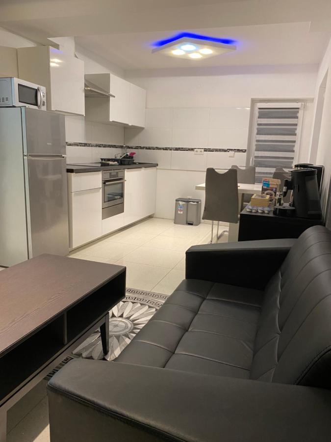 Aparts House - Balkon-Wifi-Kitchen Essen Exterior photo
