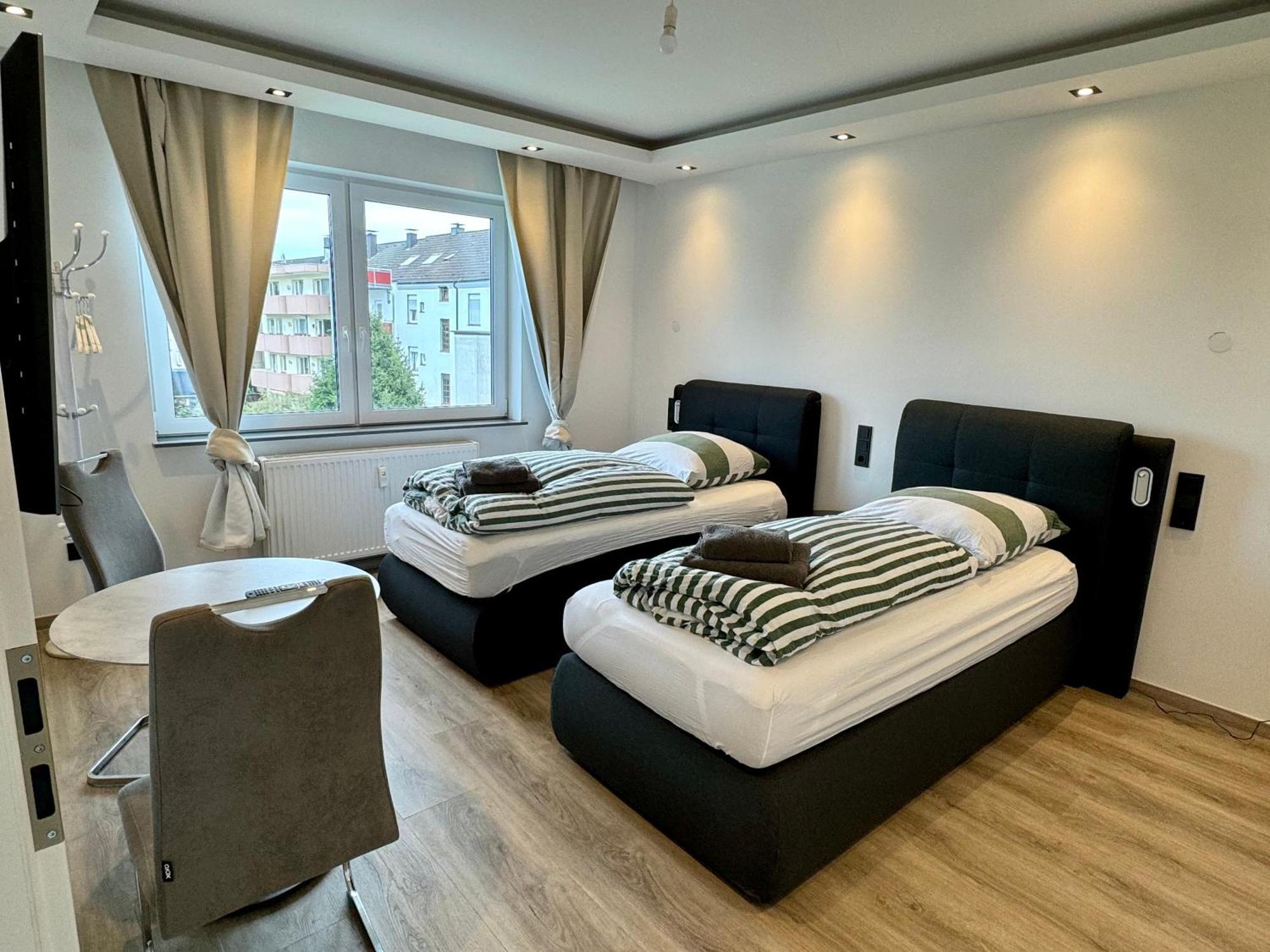 Aparts House - Balkon-Wifi-Kitchen Essen Exterior photo