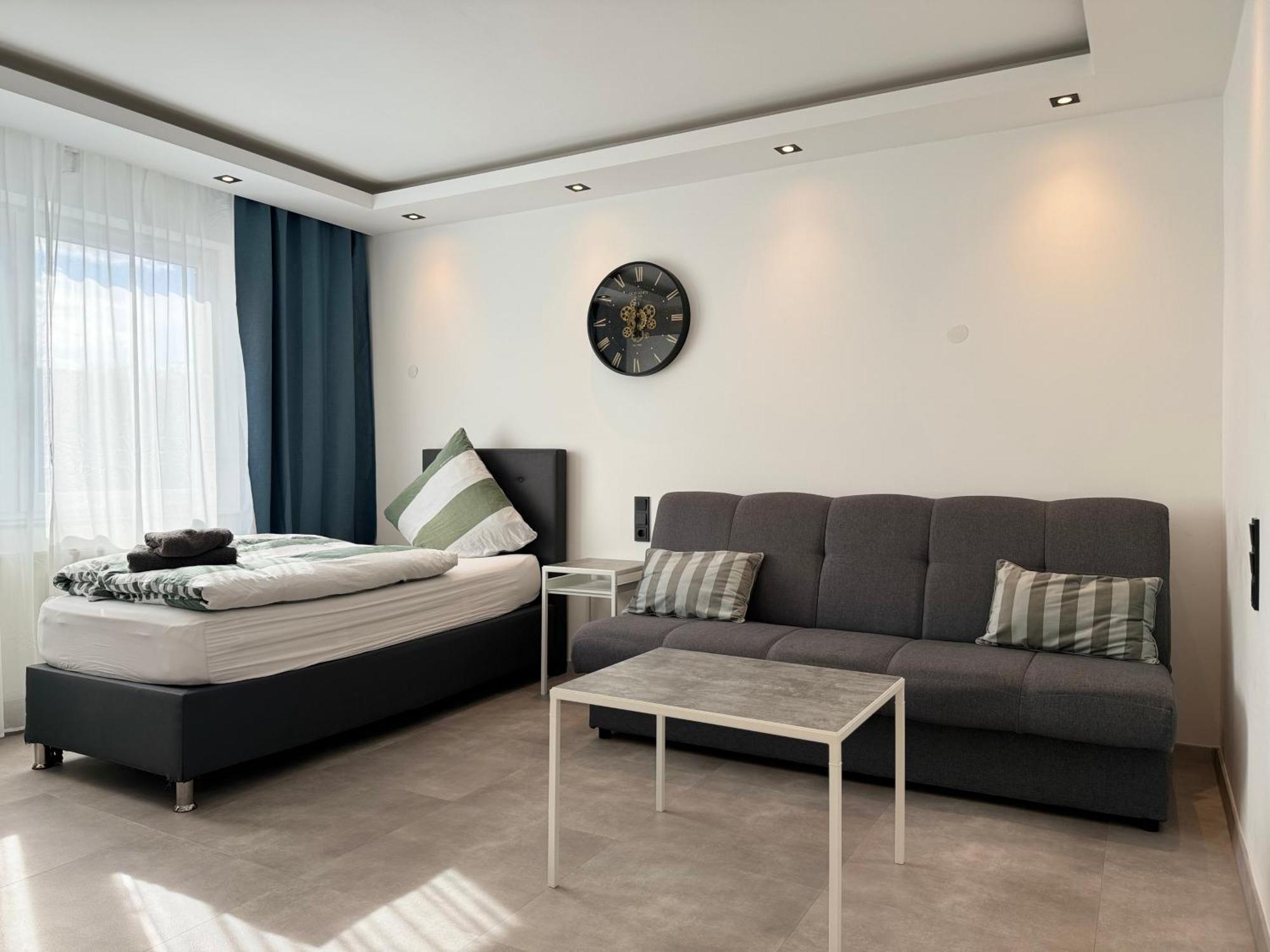 Aparts House - Balkon-Wifi-Kitchen Essen Exterior photo