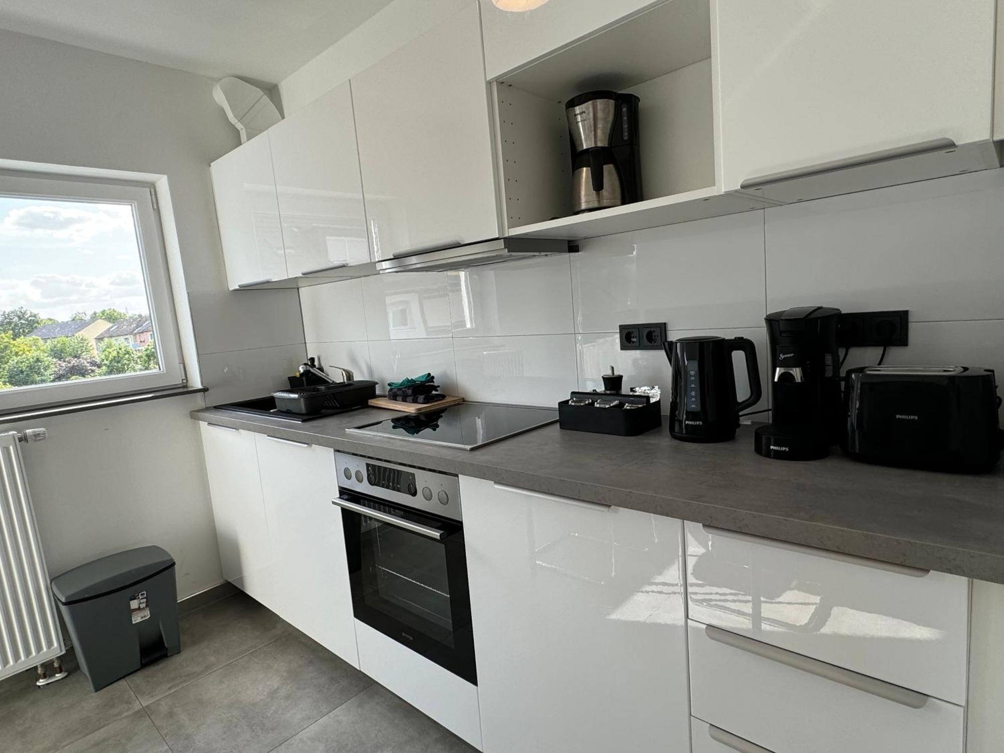 Aparts House - Balkon-Wifi-Kitchen Essen Exterior photo